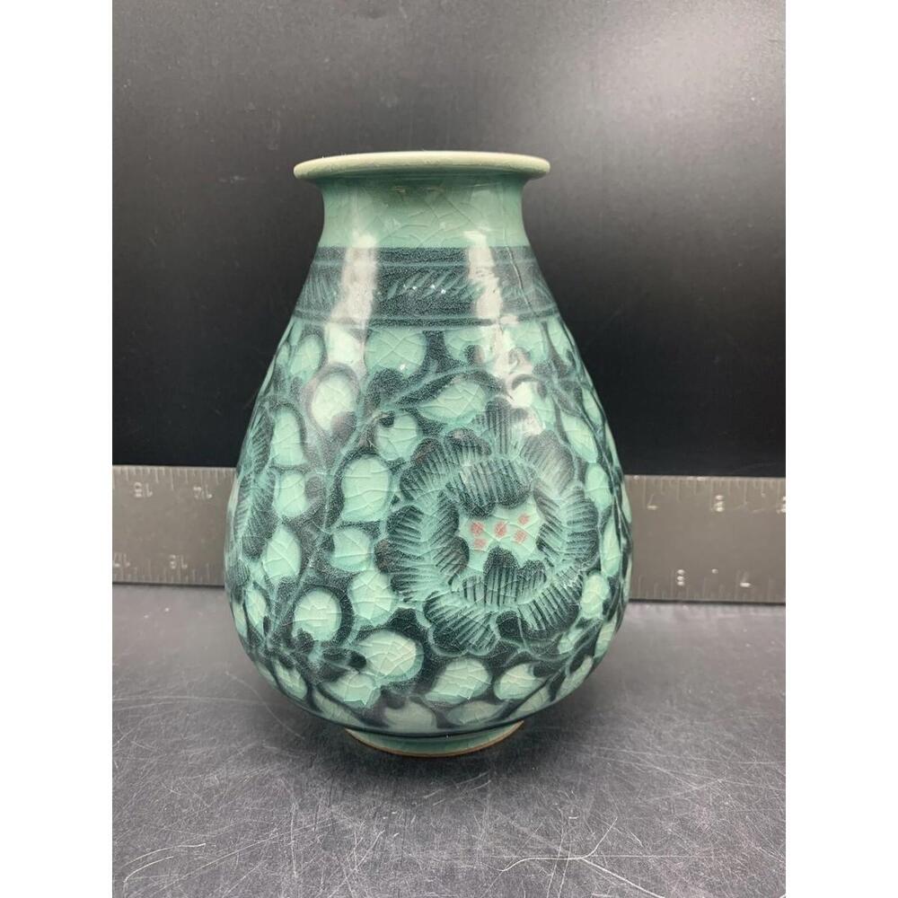 Korean Celadon Green Porcelain Ceramic Art Pottery Flower Art Pottery Asian Vase - Picture 2 of 10